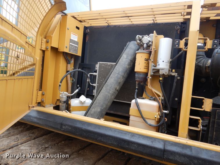 image for item EC9235 2005 Caterpillar 330C L excavator