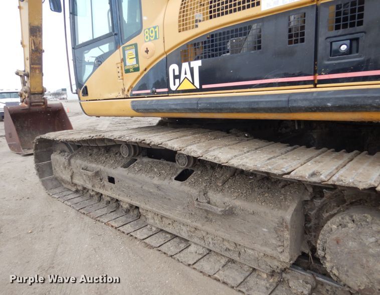 image for item EC9235 2005 Caterpillar 330C L excavator