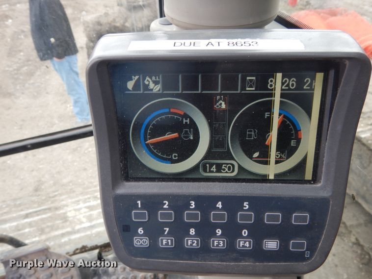 image for item EC9236 2006 John Deere 240D LC excavator