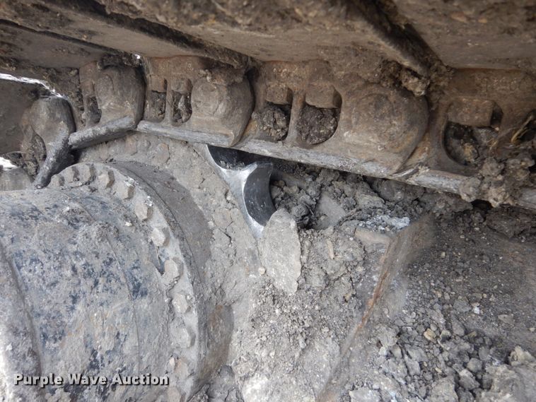 image for item EC9236 2006 John Deere 240D LC excavator