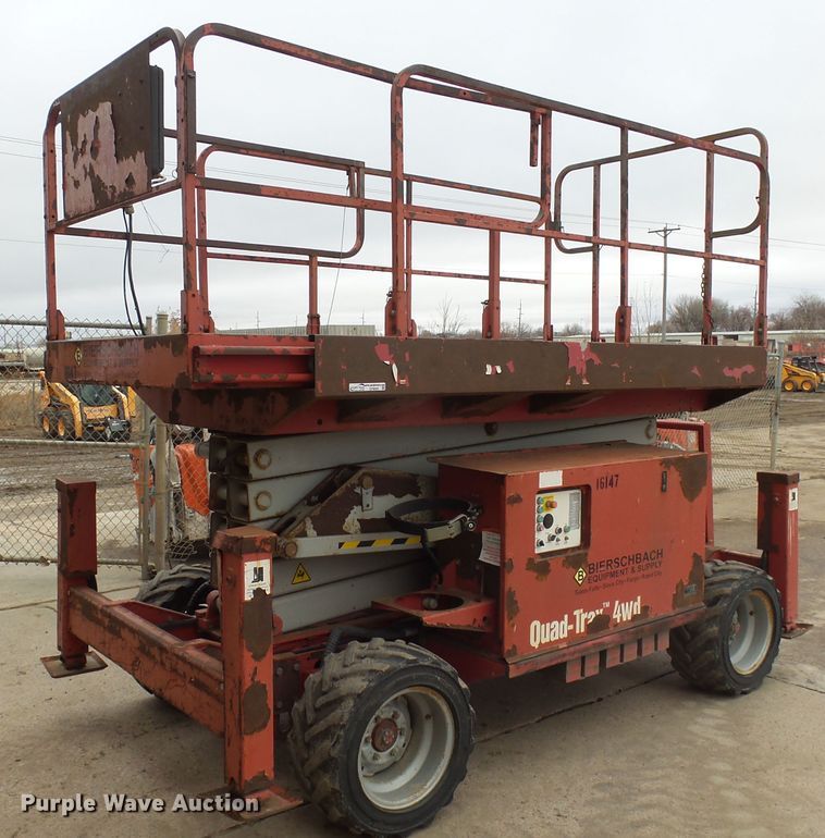 image for item EF9605 2007 Mec 3772RT scissor lift