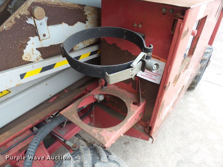 image for item EF9605 2007 Mec 3772RT scissor lift