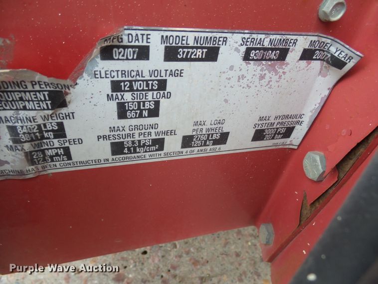 image for item EF9605 2007 Mec 3772RT scissor lift