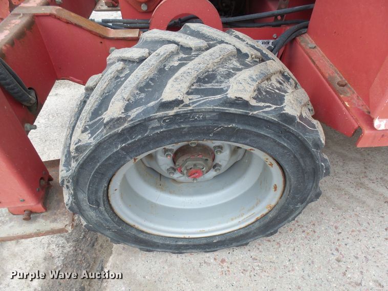 image for item EF9605 2007 Mec 3772RT scissor lift