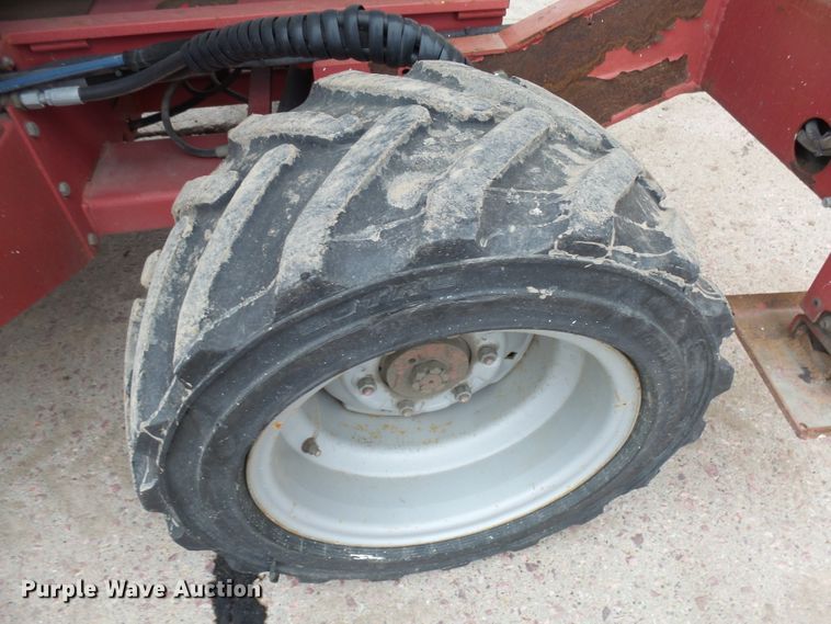 image for item EF9605 2007 Mec 3772RT scissor lift