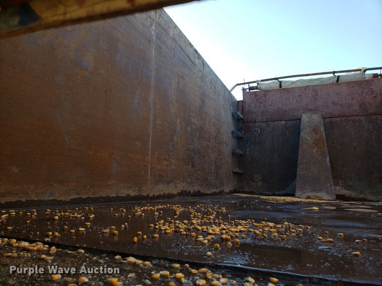 image for item ET9992 1985 Mack RS686LS dump truck