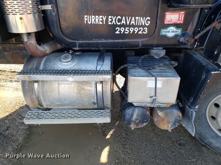 image for item ET9992 1985 Mack RS686LS dump truck