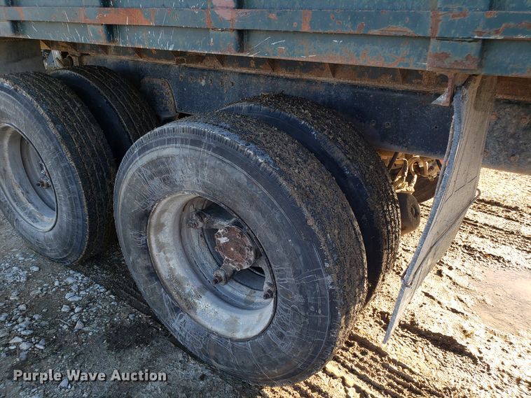 image for item ET9992 1985 Mack RS686LS dump truck