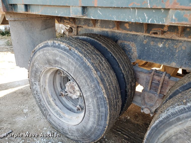 image for item ET9992 1985 Mack RS686LS dump truck