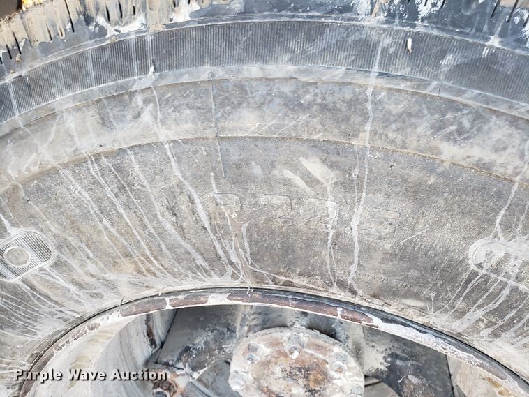 image for item ET9992 1985 Mack RS686LS dump truck