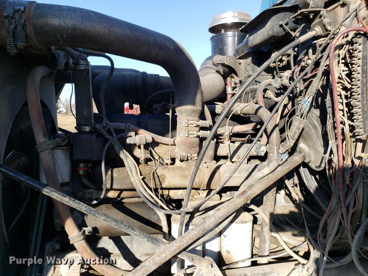 image for item ET9992 1985 Mack RS686LS dump truck