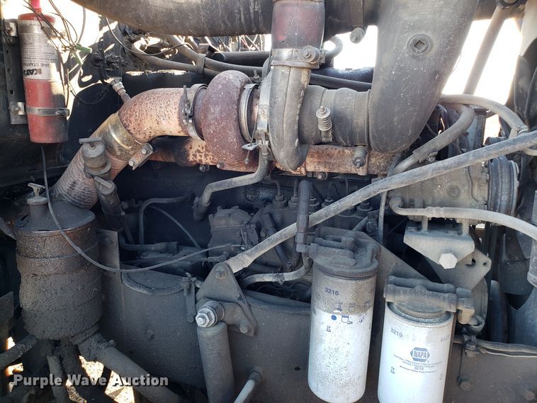 image for item ET9992 1985 Mack RS686LS dump truck