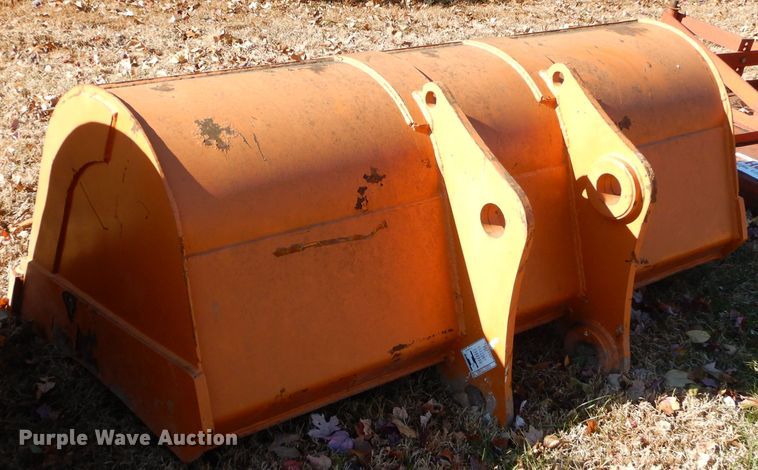 image for item EY9355 77"W excavator bucket