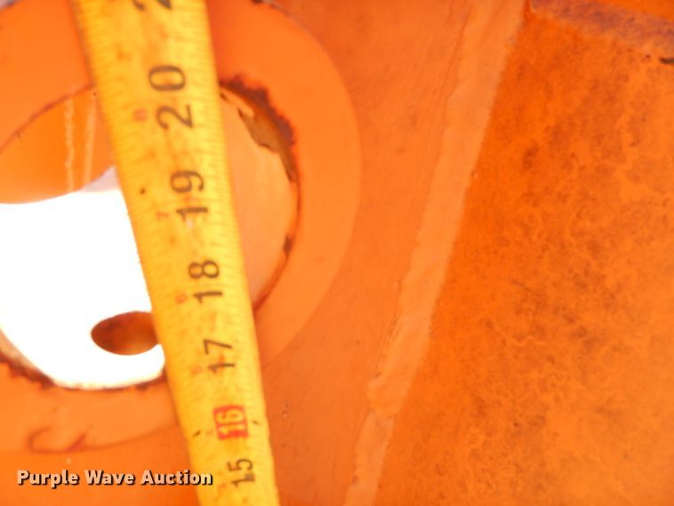 image for item EY9355 77"W excavator bucket