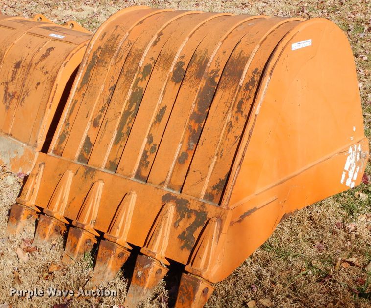 image for item EY9356 43"W excavator bucket