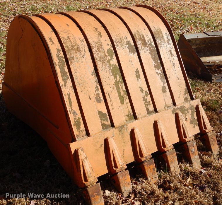 image for item EY9356 43"W excavator bucket