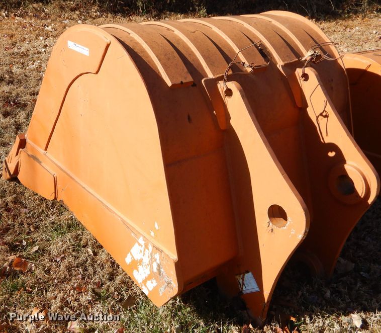 image for item EY9356 43"W excavator bucket