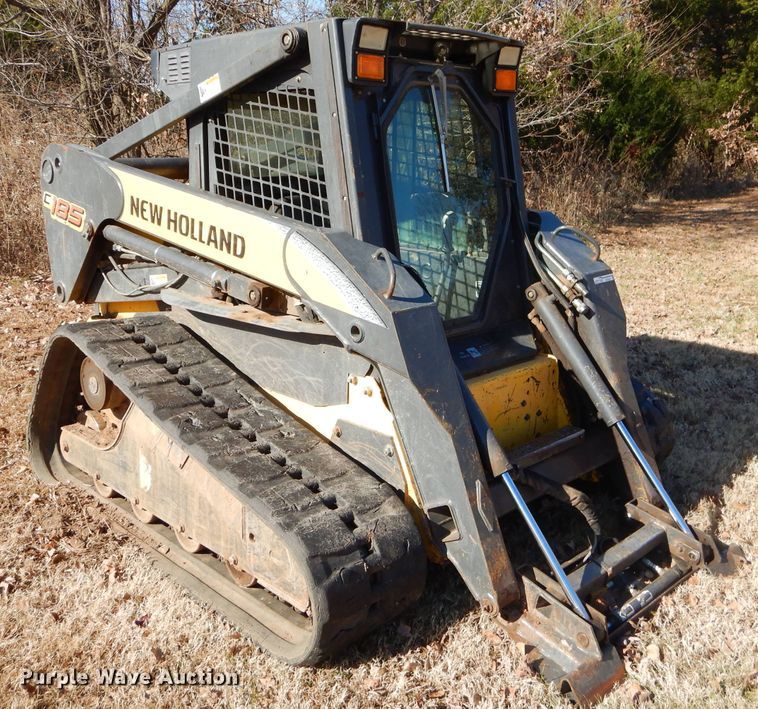 image for item EY9357 2006 New Holland C185 skid steer