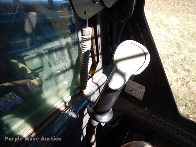 image for item EY9357 2006 New Holland C185 skid steer