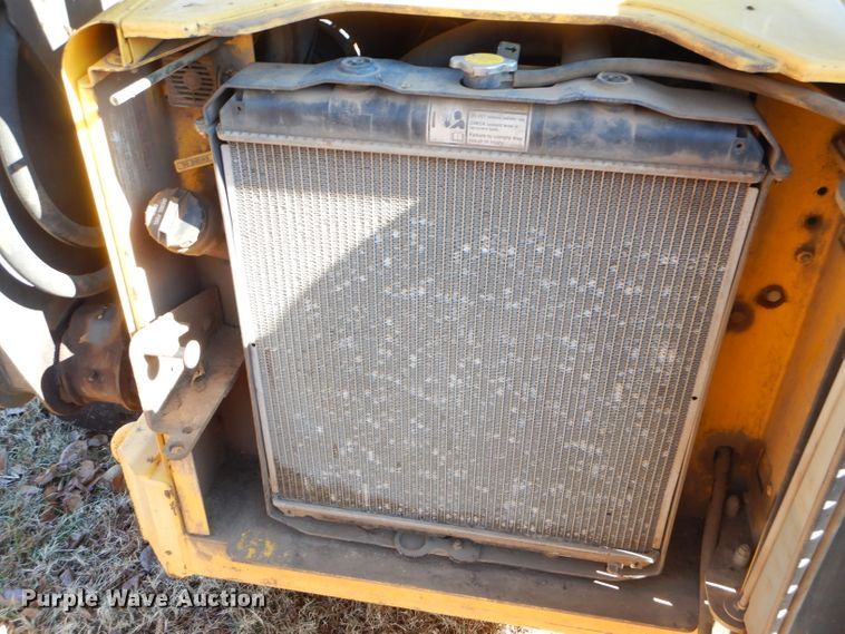 image for item EY9357 2006 New Holland C185 skid steer