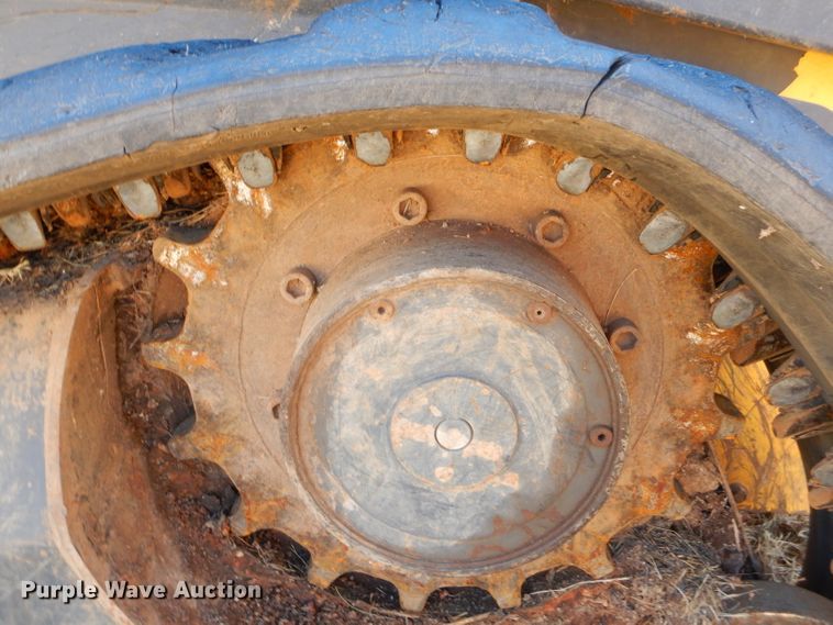 image for item EY9357 2006 New Holland C185 skid steer