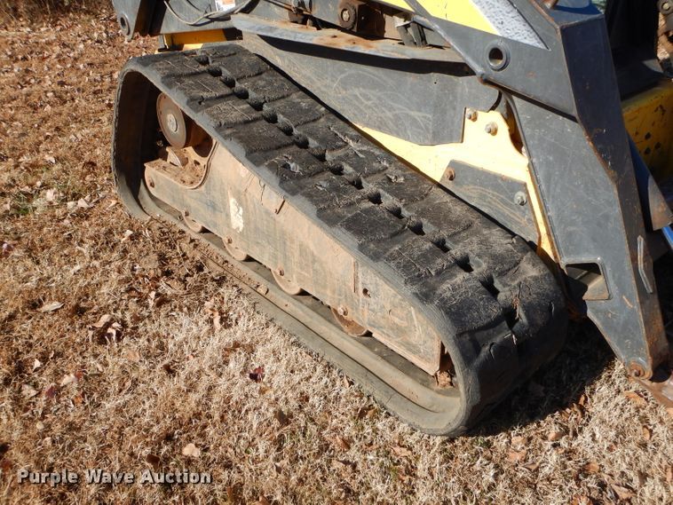 image for item EY9357 2006 New Holland C185 skid steer