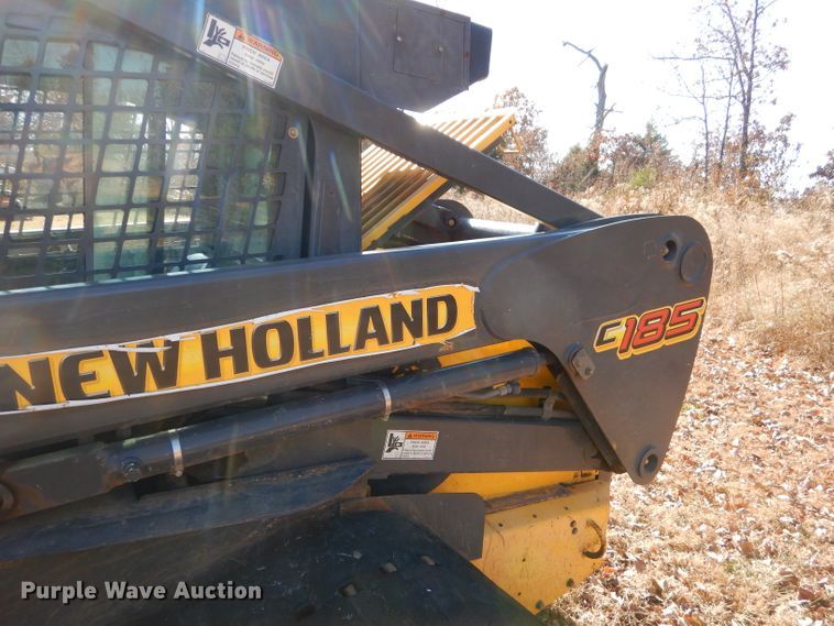 image for item EY9357 2006 New Holland C185 skid steer
