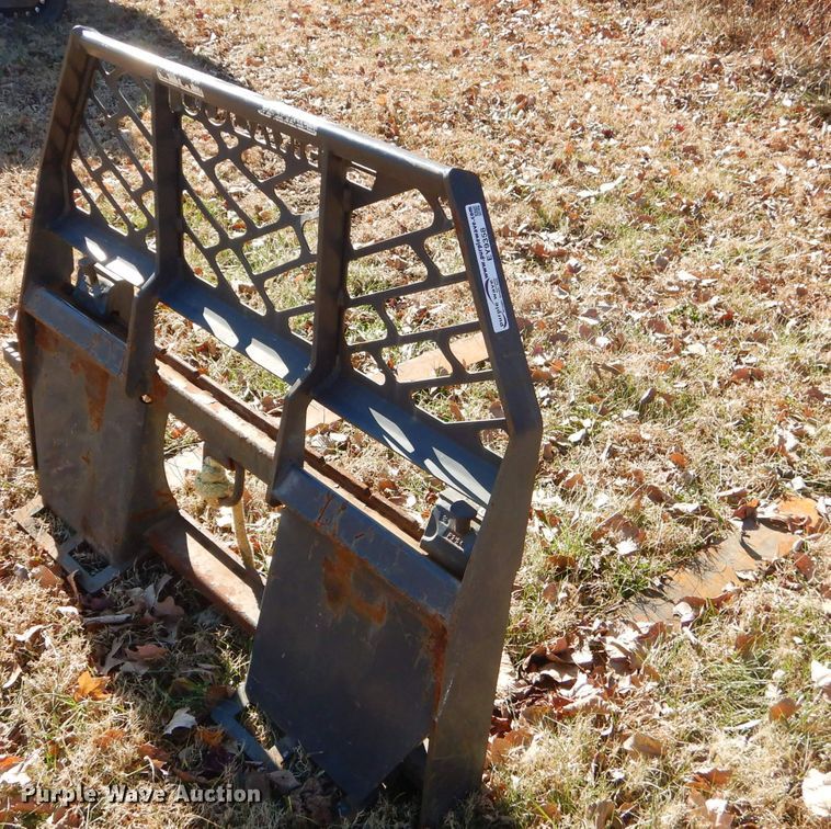 image for item EY9358 Bradco 16870 skid steer pallet forks