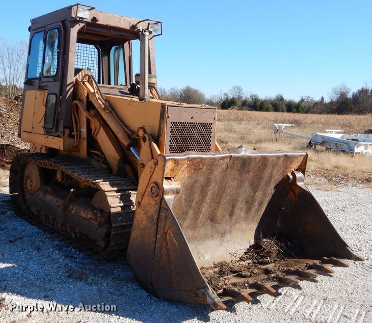 image for item EY9361 1988 Case 1155E track loader