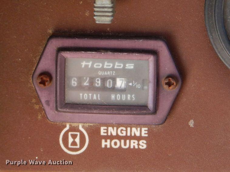 image for item EY9361 1988 Case 1155E track loader