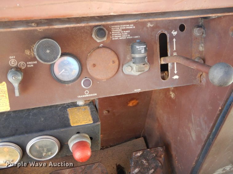 image for item EY9361 1988 Case 1155E track loader