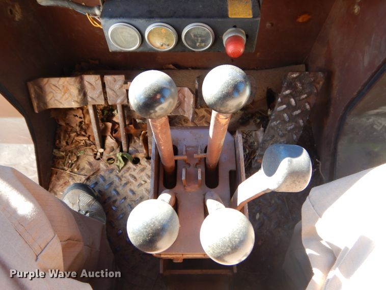 image for item EY9361 1988 Case 1155E track loader