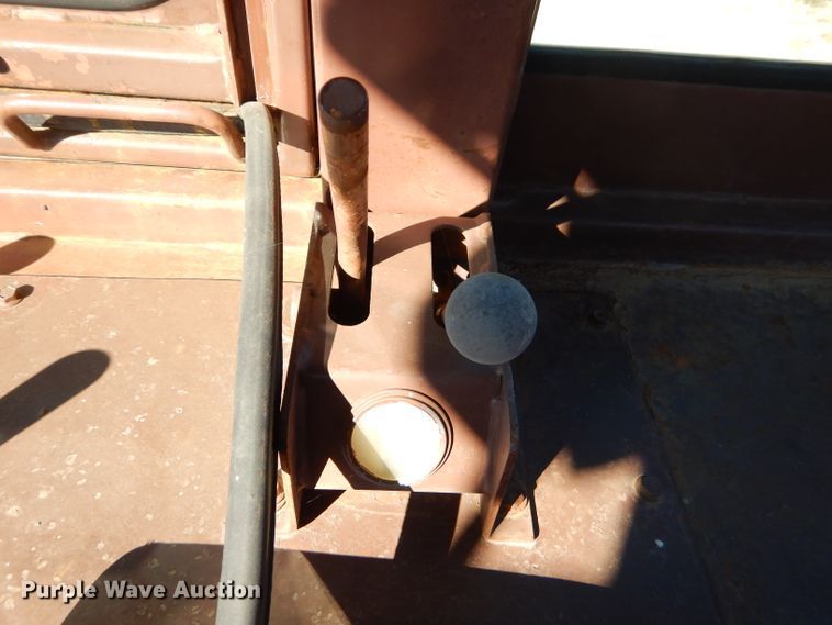 image for item EY9361 1988 Case 1155E track loader