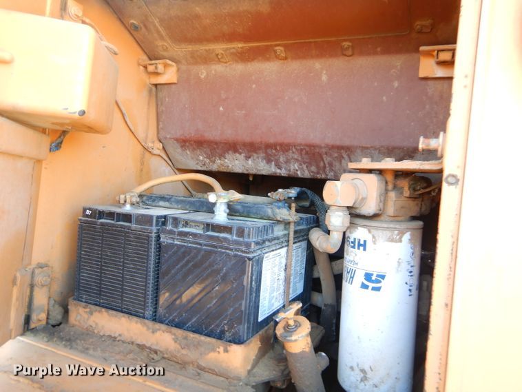 image for item EY9361 1988 Case 1155E track loader