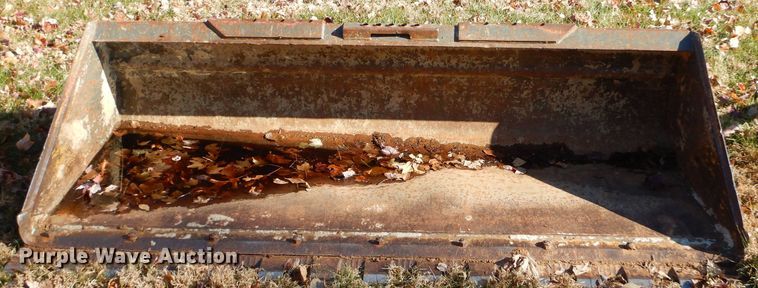 image for item EY9372 83"W skid steer bucket