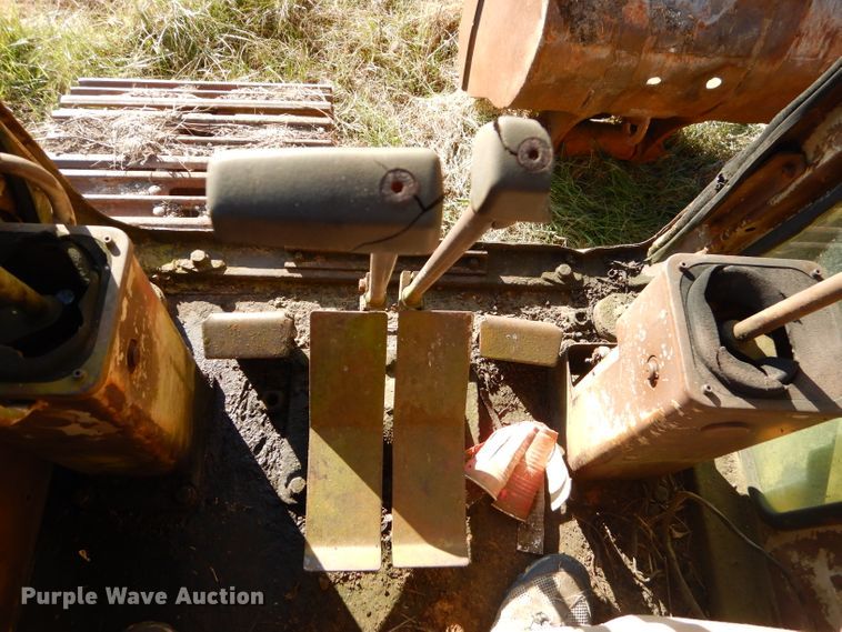 image for item EY9378 1984 Komatsu PC220LC excavator