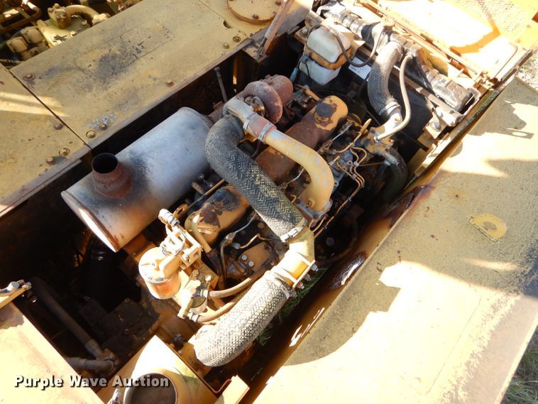 image for item EY9378 1984 Komatsu PC220LC excavator