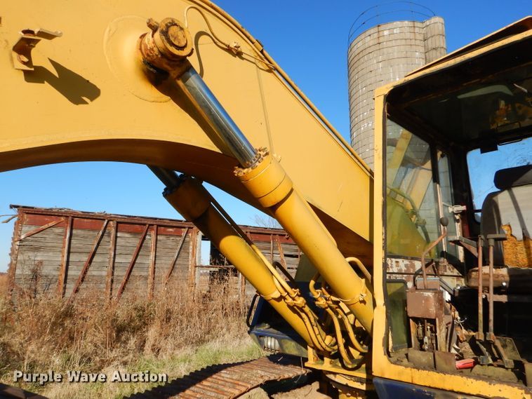 image for item EY9378 1984 Komatsu PC220LC excavator