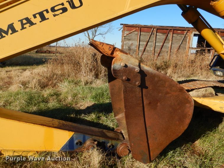 image for item EY9378 1984 Komatsu PC220LC excavator
