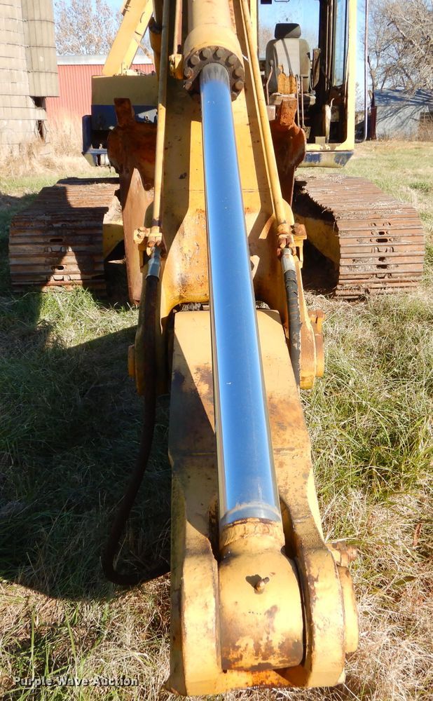 image for item EY9378 1984 Komatsu PC220LC excavator