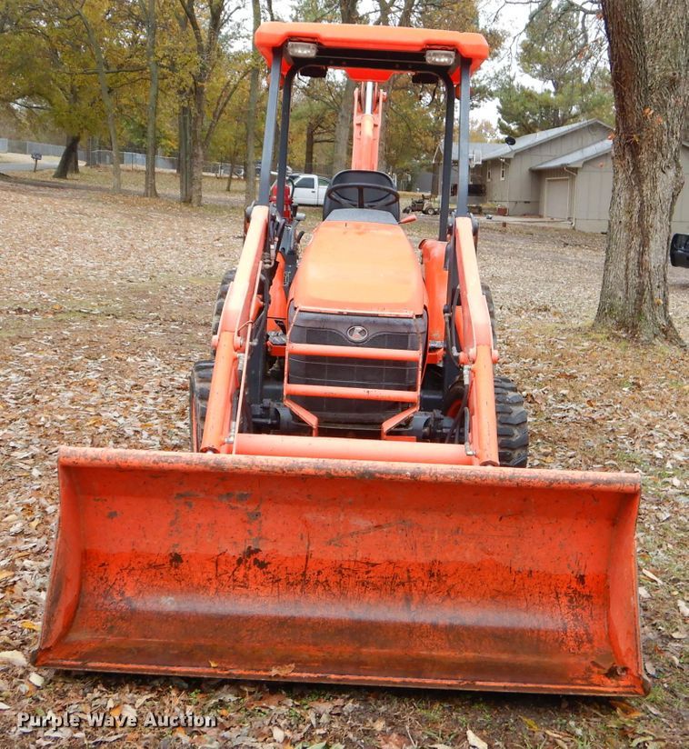 image for item FA9853 2006 Kubota L39 backhoe