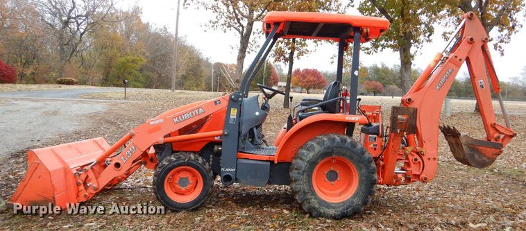 image for item FA9853 2006 Kubota L39 backhoe