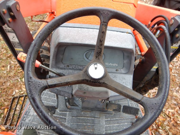 image for item FA9853 2006 Kubota L39 backhoe