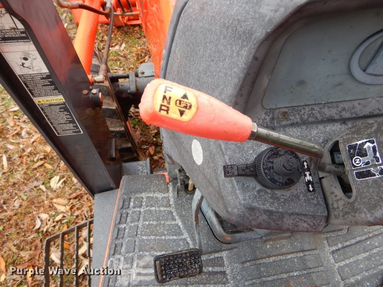 image for item FA9853 2006 Kubota L39 backhoe