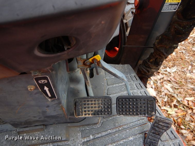 image for item FA9853 2006 Kubota L39 backhoe