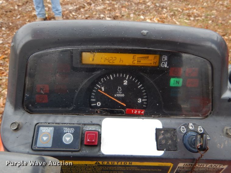 image for item FA9853 2006 Kubota L39 backhoe