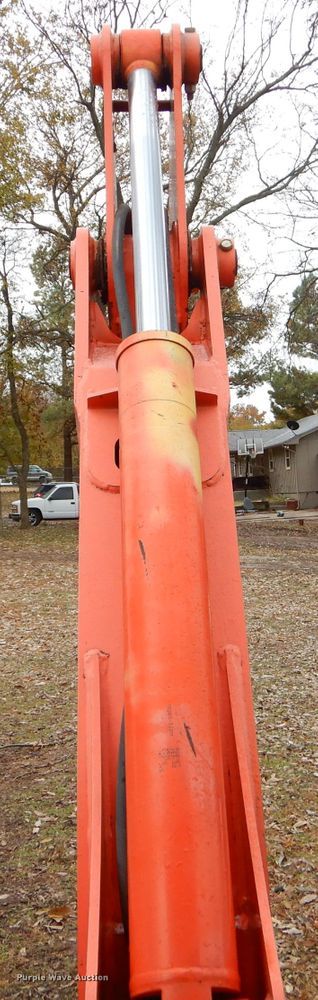 image for item FA9853 2006 Kubota L39 backhoe