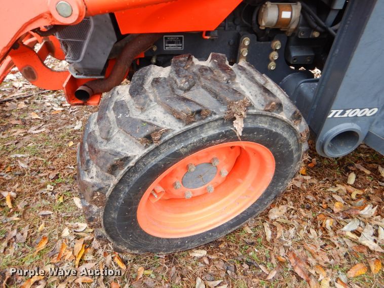 image for item FA9853 2006 Kubota L39 backhoe