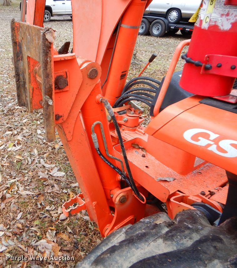 image for item FA9853 2006 Kubota L39 backhoe