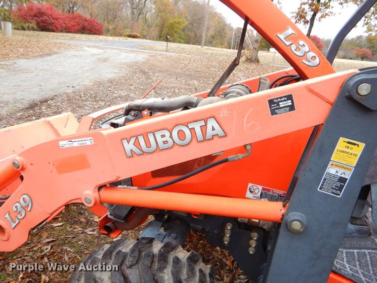 image for item FA9853 2006 Kubota L39 backhoe